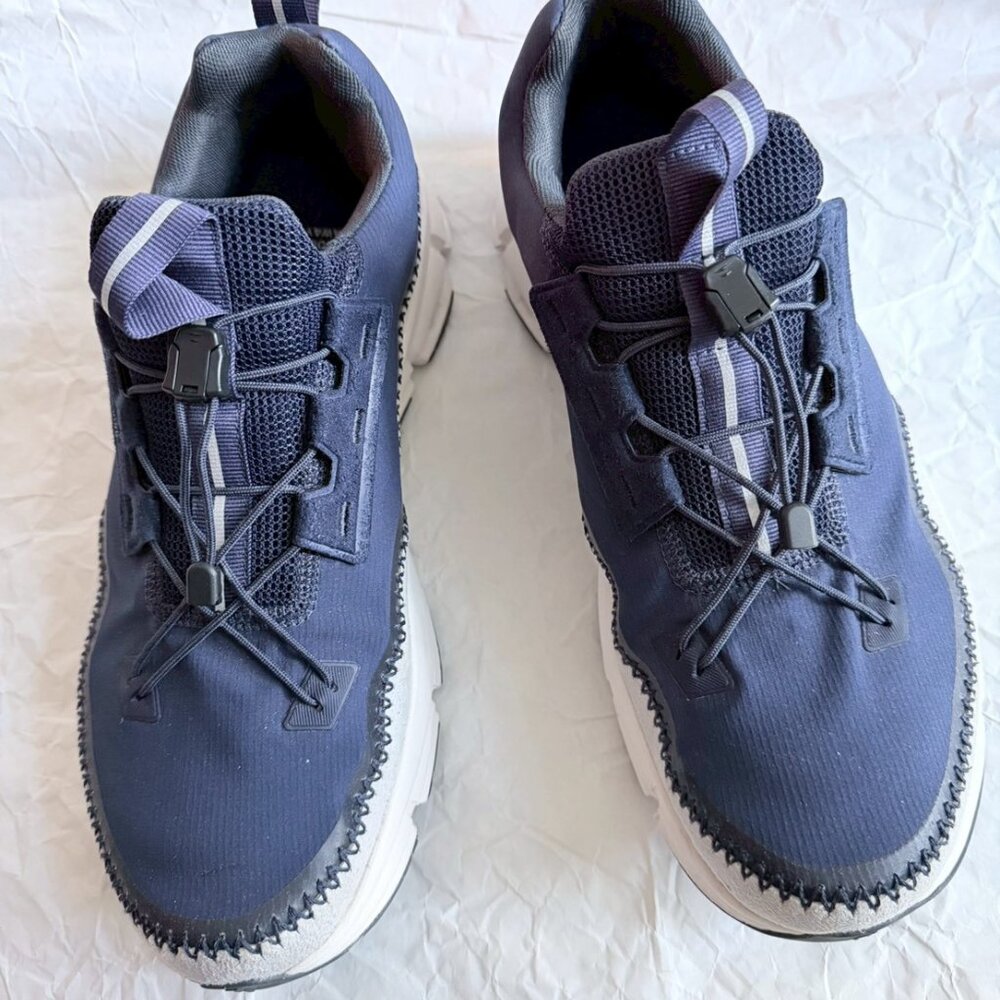 ON Running - Cloudaway US10.5 men-Like New-W/Box